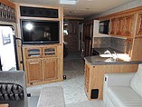 2011 Winnebago Adventurer Photo #12