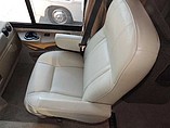2011 Winnebago Adventurer Photo #15