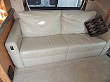 2011 Winnebago Adventurer Photo #17