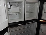 2011 Winnebago Adventurer Photo #26