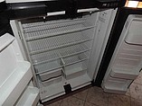 2011 Winnebago Adventurer Photo #27