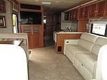 2013 Winnebago Adventurer Photo #8