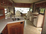 2013 Winnebago Adventurer Photo #9