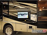 2015 Winnebago Adventurer Photo #26