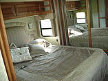 2015 Winnebago Adventurer Photo #15
