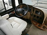 2015 Winnebago Adventurer Photo #10