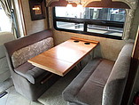 2015 Winnebago Adventurer Photo #5