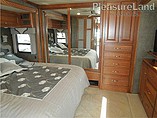 2015 Winnebago Adventurer Photo #19