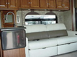 2016 Winnebago Adventurer Photo #7