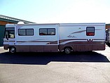 2000 Winnebago Adventurer Photo #7