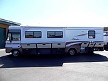 2000 Winnebago Adventurer Photo #8