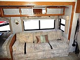 2000 Winnebago Adventurer Photo #17