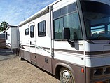2000 Winnebago Adventurer Photo #3