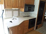 2000 Winnebago Adventurer Photo #13