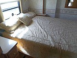 2000 Winnebago Adventurer Photo #15