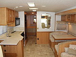 2001 Winnebago Adventurer Photo #2