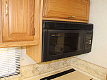 2001 Winnebago Adventurer Photo #8