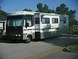 01 Winnebago Adventurer
