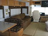 2001 Winnebago Adventurer Photo #4