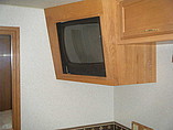 2001 Winnebago Adventurer Photo #9