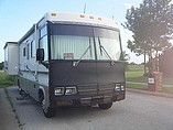 2001 Winnebago Adventurer Photo #10