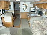2002 Winnebago Adventurer Photo #8