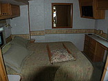 2002 Winnebago Adventurer Photo #11