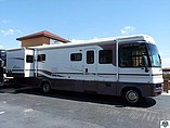 02 Winnebago Adventurer