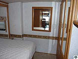 2002 Winnebago Adventurer Photo #8