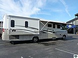 2003 Winnebago Adventurer Photo #25
