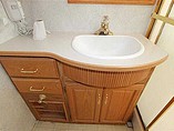 2003 Winnebago Adventurer Photo #14