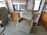 2003 Winnebago Adventurer Photo #25