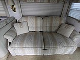 2003 Winnebago Adventurer Photo #21