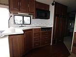 2003 Winnebago Adventurer Photo #23