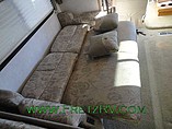 2003 Winnebago Adventurer Photo #30