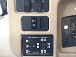 2004 Winnebago Adventurer Photo #19