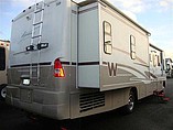 2004 Winnebago Adventurer Photo #3