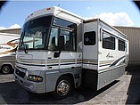 2004 Winnebago Adventurer Photo #1