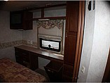 2004 Winnebago Adventurer Photo #14