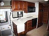 2004 Winnebago Adventurer Photo #26