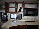 2004 Winnebago Adventurer Photo #29