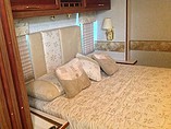 2005 Winnebago Adventurer Photo #5