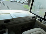 2005 Winnebago Adventurer Photo #28
