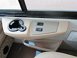 2005 Winnebago Adventurer Photo #30