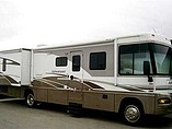 05 Winnebago Adventurer