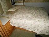 2005 Winnebago Adventurer Photo #7