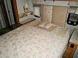 2005 Winnebago Adventurer Photo #9