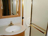 2005 Winnebago Adventurer Photo #11