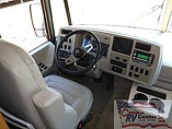 2006 Winnebago Adventurer Photo #10