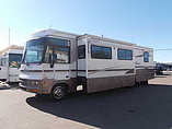 2000 Winnebago Adventurer Photo #3
